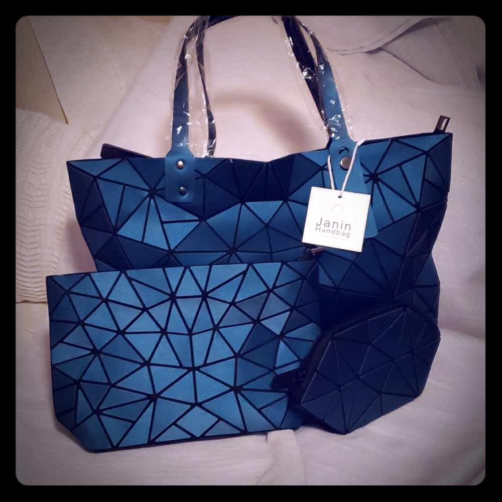 Beautiful 3-pcs Ladies Handbag Set